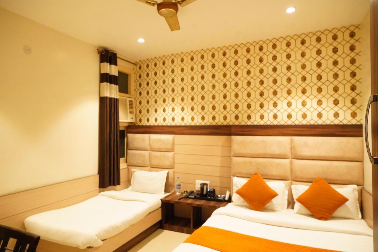 Hotel Malhotra Inn 50 Meter From Golden Temple أمريتسار المظهر الخارجي الصورة