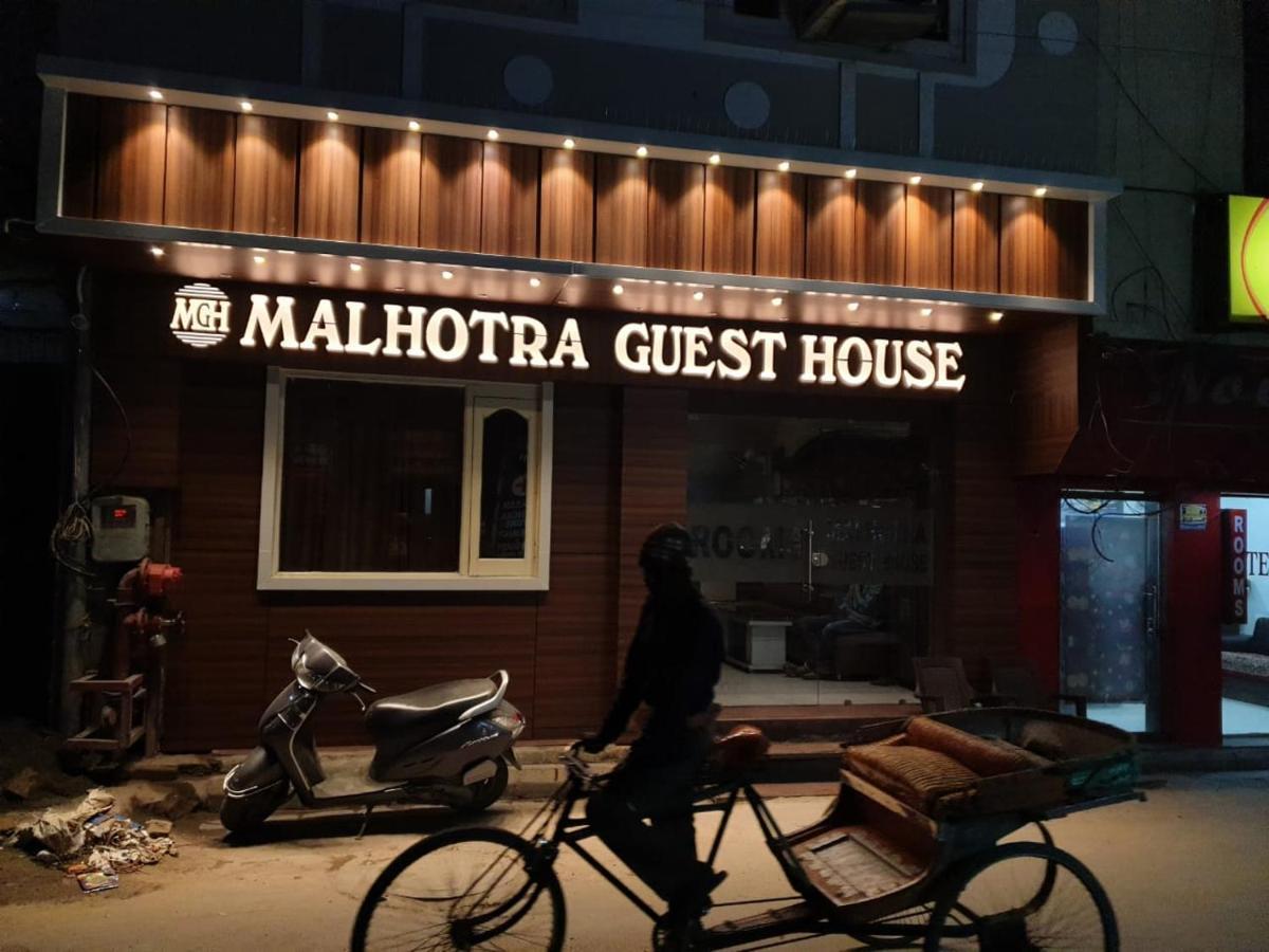 Hotel Malhotra Inn 50 Meter From Golden Temple أمريتسار المظهر الخارجي الصورة